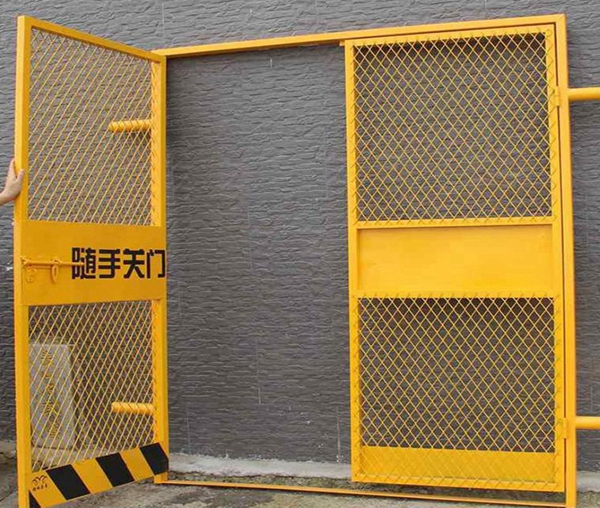 電梯防護(hù)門