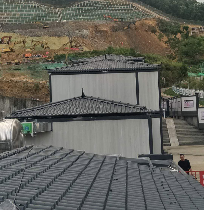 樹(shù)脂瓦四坡頂