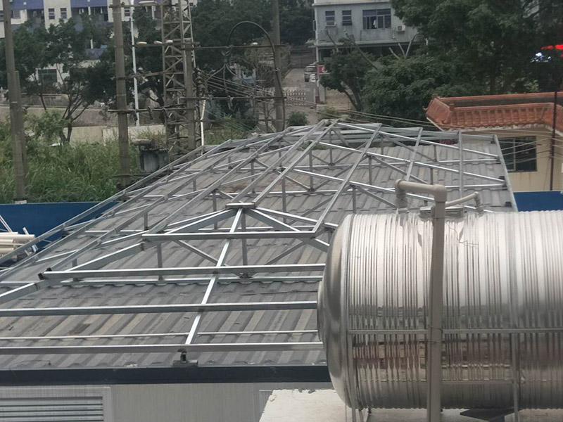 樹(shù)脂瓦四坡頂鋼結(jié)構(gòu)