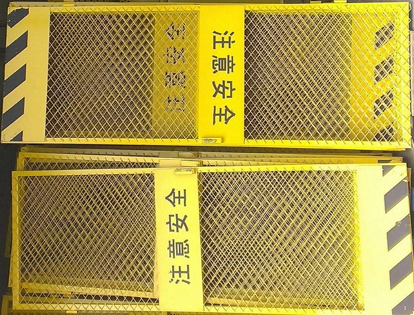 施工電梯防護(hù)門QL-A款