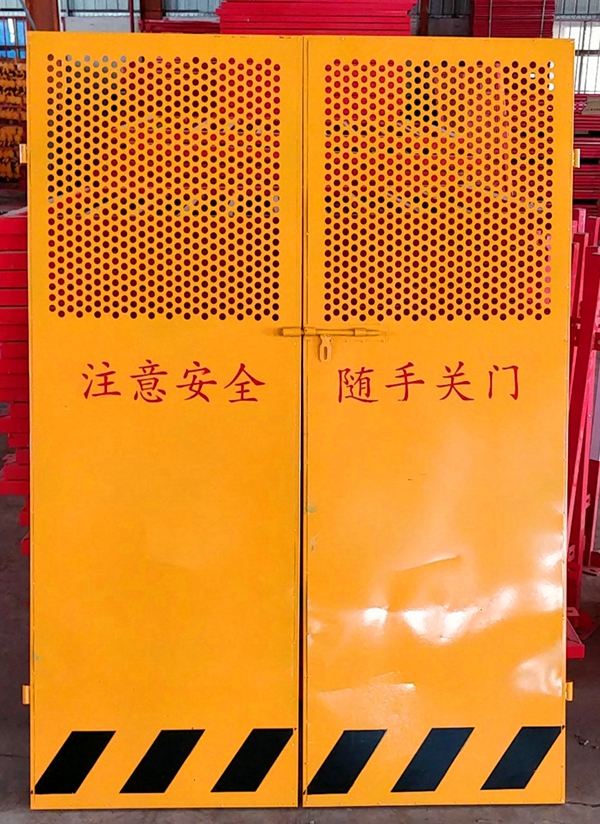 施工電梯防護門QL-C款